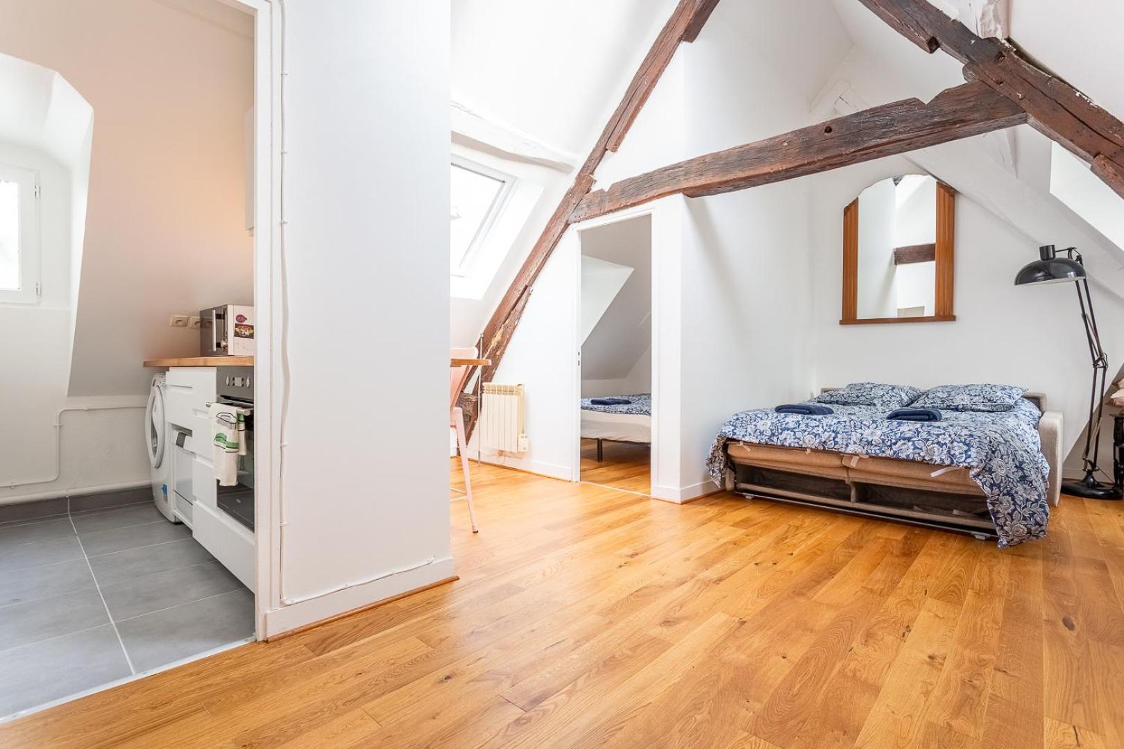 Romantic Loft In The Center Of Le Marais, Min 31 Nights From March *